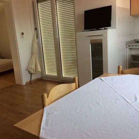 Milka Apartament *